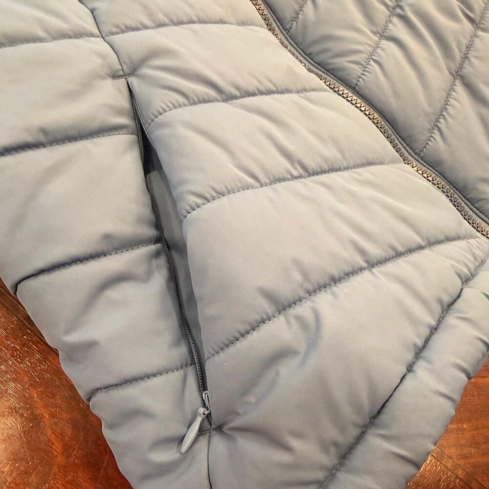 DSG Quilted Puffer Vest Blue Women's Size Small Walking Active Light - Picture 9 of 12